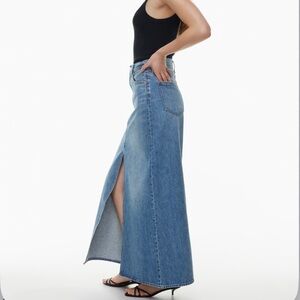Aritzia “The 90s Coco” denim maxi skirt NWT